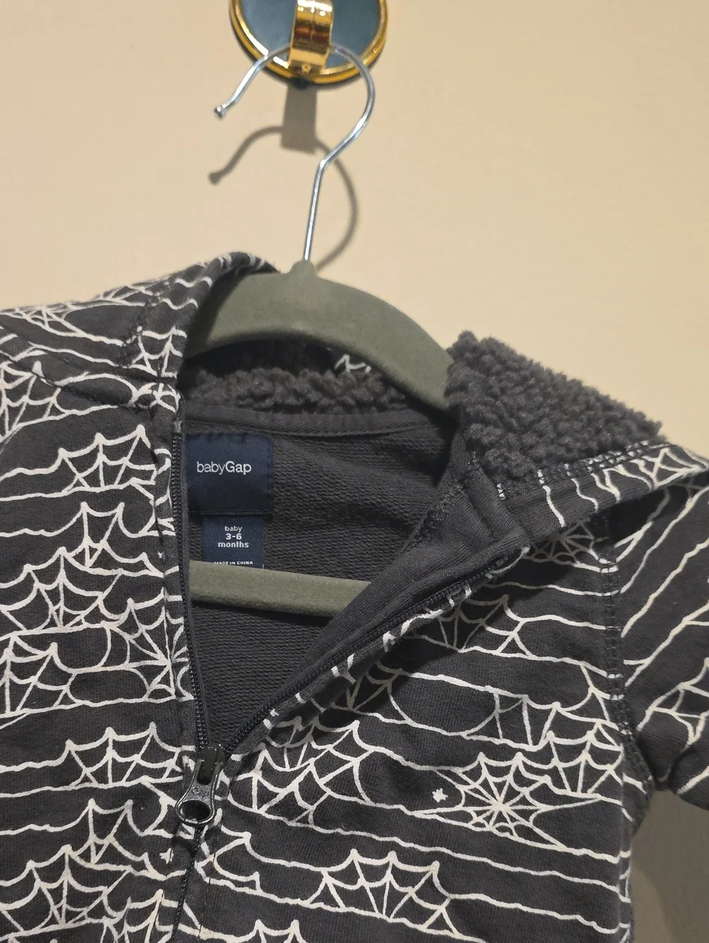 GAP Black Spiderweb Hooded Zip-Up Sweatshirt 3-6 Months Halloween